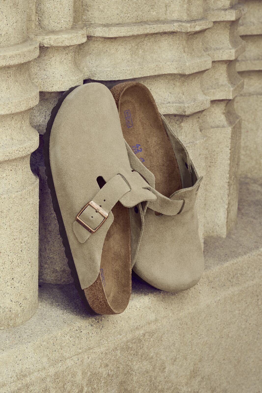 BIRKENSTOCK BOSTON SOFT FOOTBED SUEDE | TAUPE