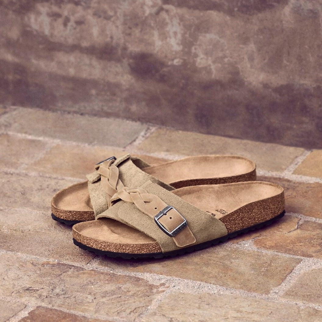 BIRKENSTOCK OITA BRAIDED SUEDE | TAUPE