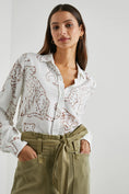 Load image into Gallery viewer, RAILS KATHRYN SHIRT | Camel Jungle
