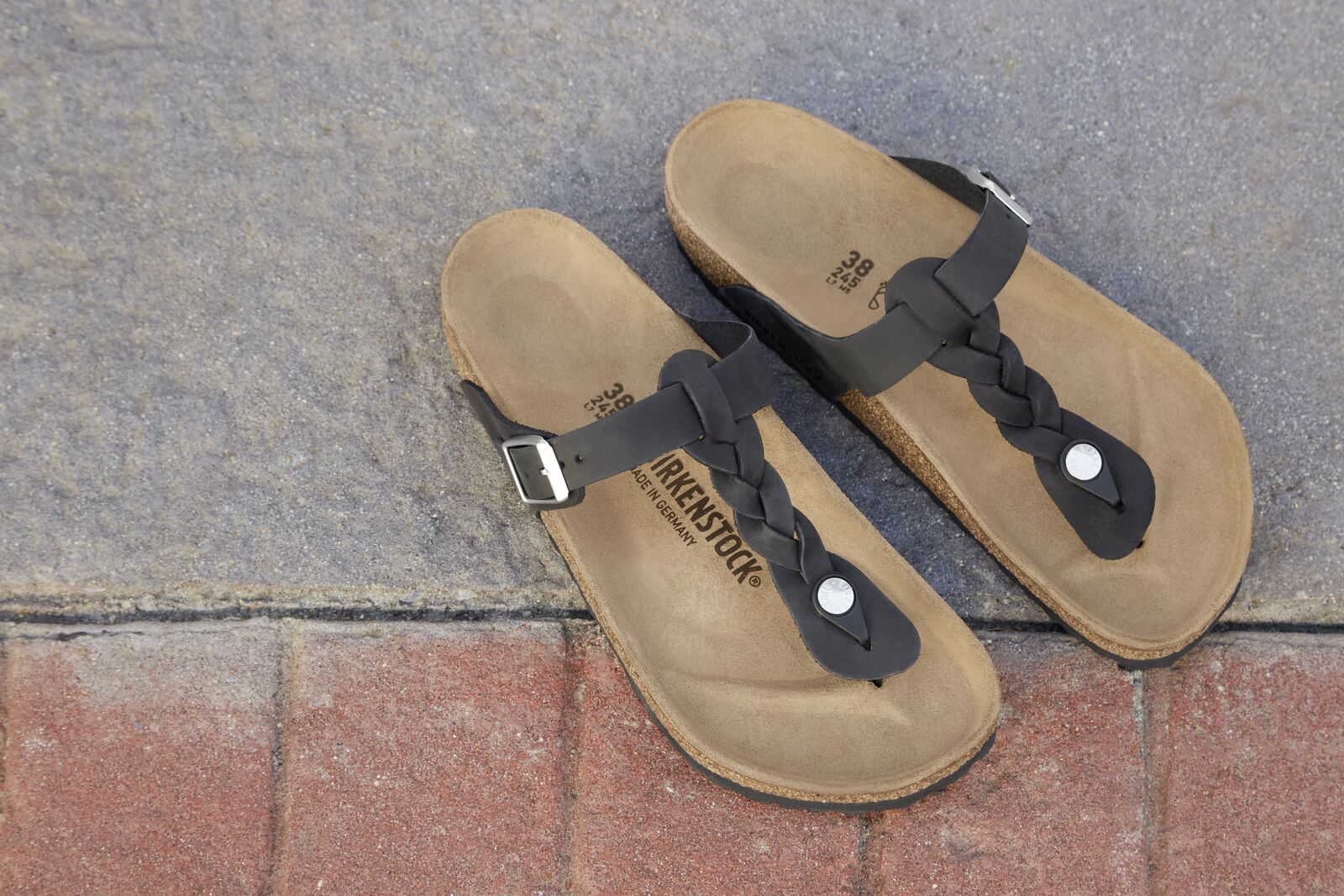 BIRKENSTOCK GIZEH BRAIDED LEATHER | BLACK