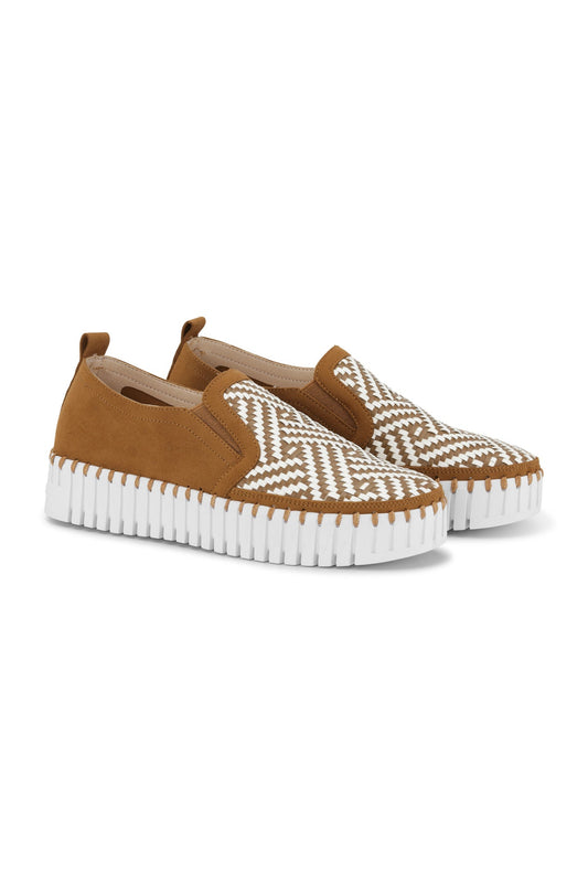 ILSE JACOBSEN PLATFORM TULIP SHOE | CASHEW/WHITE