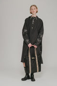 Load and play video in Gallery viewer, ILSE JACOBSEN SHOPPER | BLACK