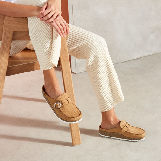 BIRKENSTOCK BUCKLEY NUBUCK EMBOSSED | LATTE