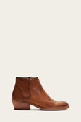 Load image into Gallery viewer, FRYE CARSON PIPING BOOTIE