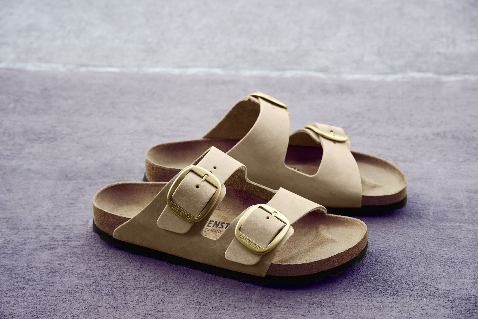 BIRKENSTOCK ARIZONA BIG BUCKLE NUBUCK | SANDCASTLE | The Hen House
