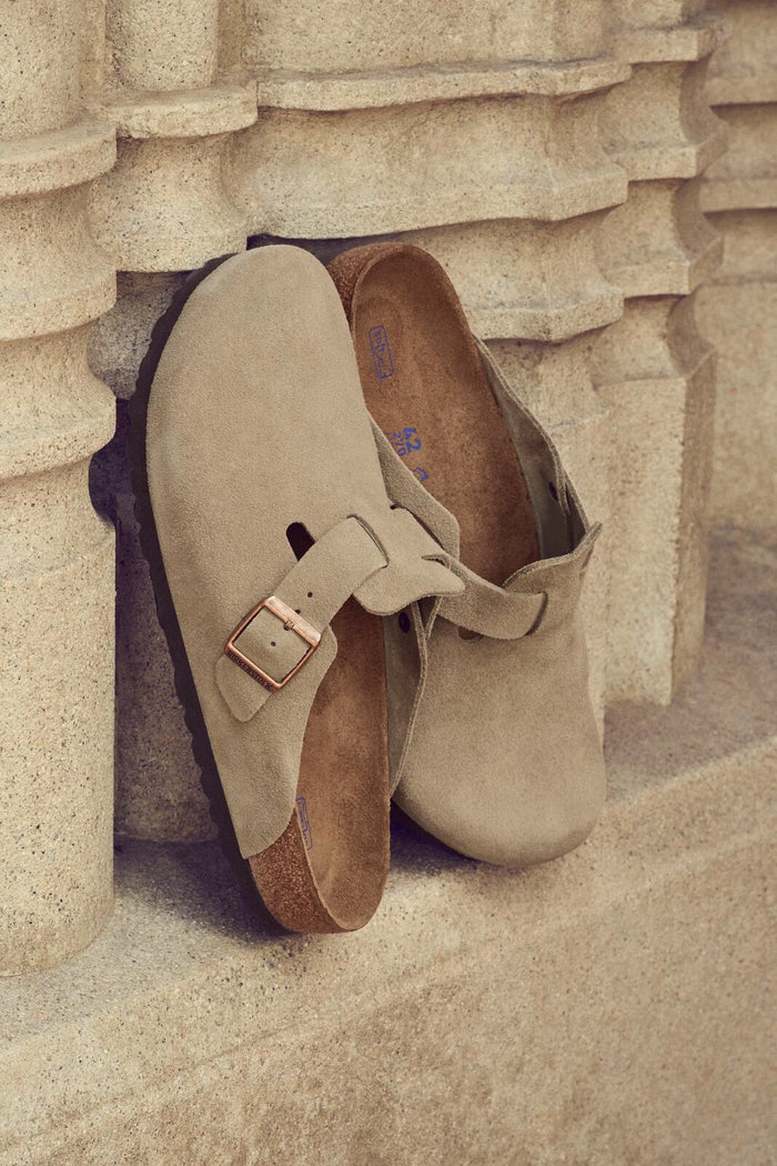 BIRKENSTOCK BOSTON SOFT FOOTBED SUEDE | TAUPE