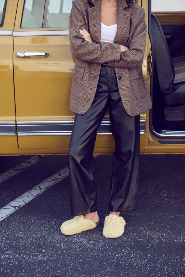 BIRKENSTOCK BOSTON BIG BUCKLE SHEARLING TEDDY | EGGSHELL