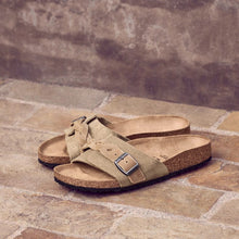 BIRKENSTOCK OITA BRAIDED SUEDE | TAUPE