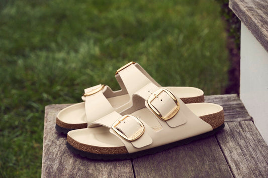 BIRKENSTOCK ARIZONA BIG BUCKLE HIGH SHINE | ECRU