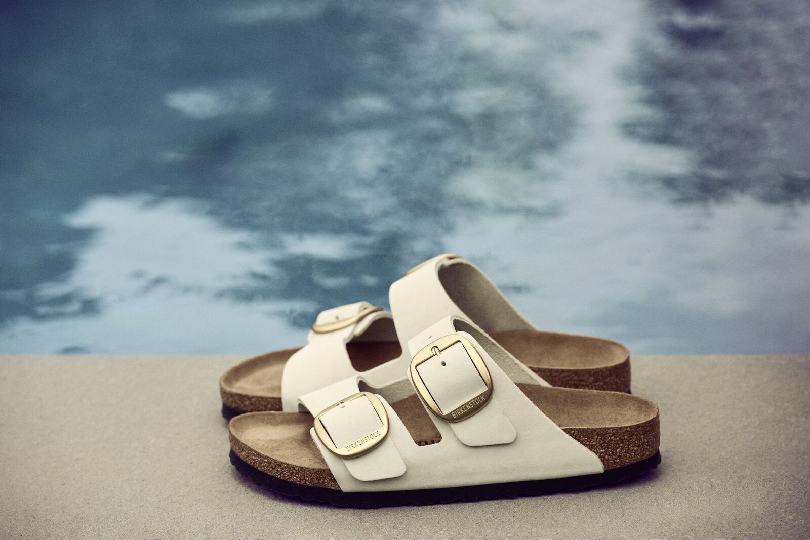 BIRKENSTOCK ARIZONA BIG BUCKLE NUBUCK | ECRU