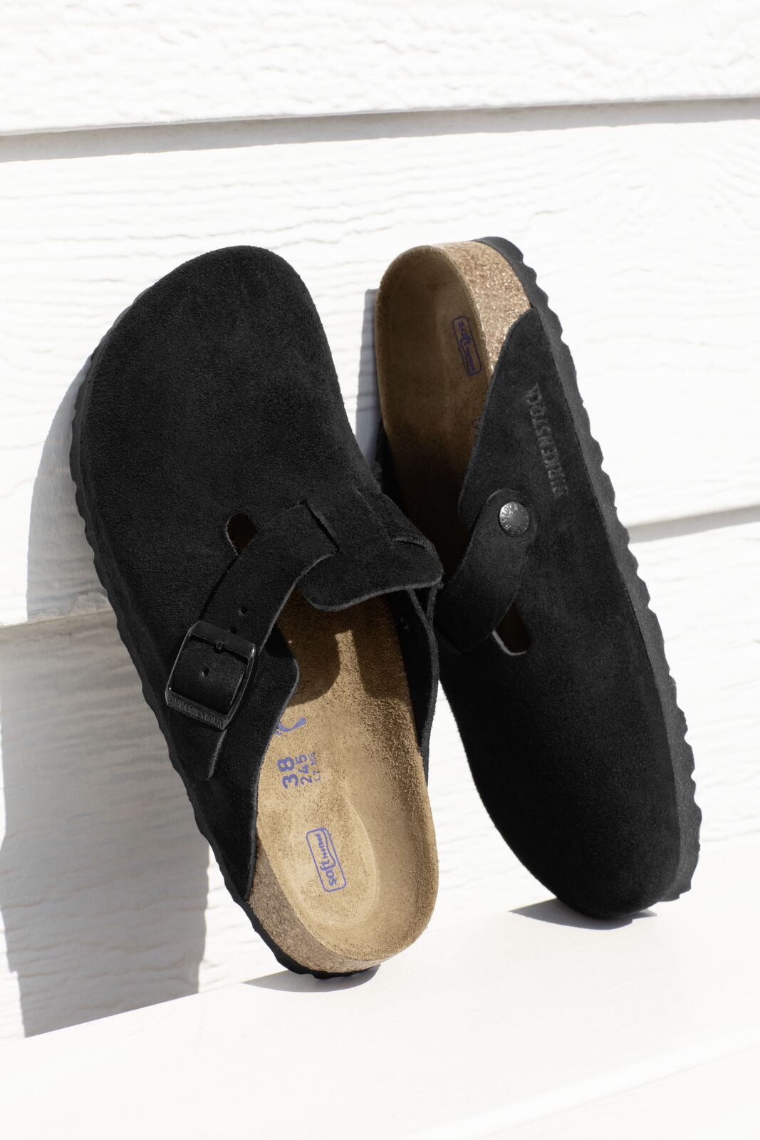 BIRKENSTOCK BOSTON SOFT FOOTBED SUEDE | BLACK