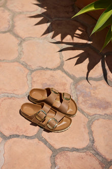 BIRKENSTOCK ARIZONA BIG BUCKLE | COGNAC