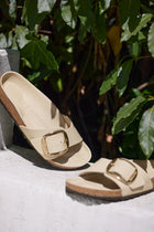 BIRKENSTOCK MADRID BIG BUCKLE HIGH SHINE | OYSTER