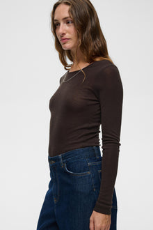 IN WEAR FANG LONG SLEEVE TSHIRT | CHOCOLATE BROWN
