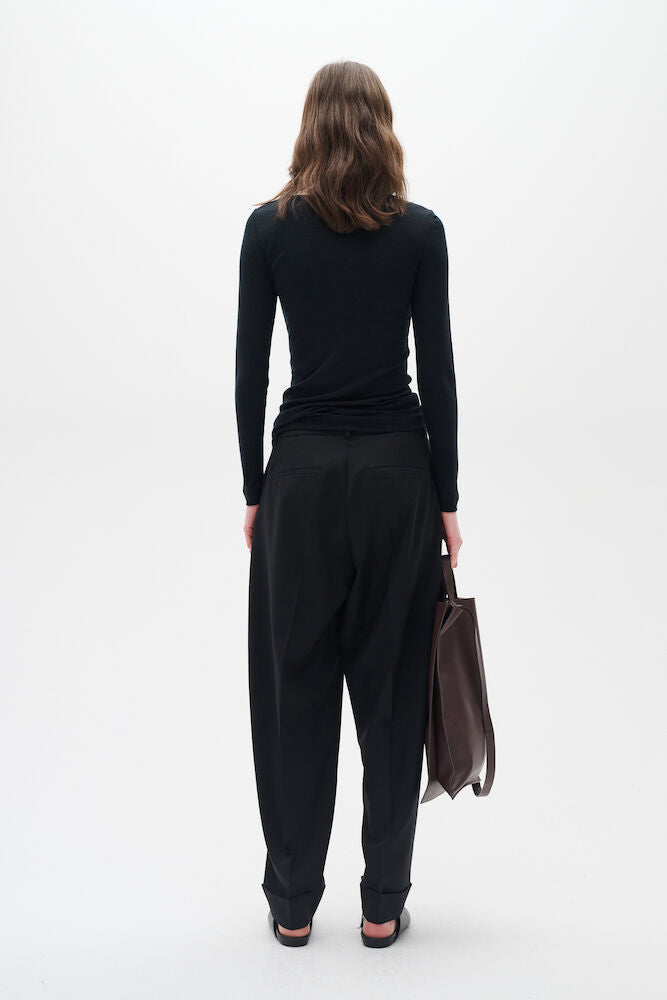 IN WEAR FANG LONG SLEEVE TSHIRT | BLACK