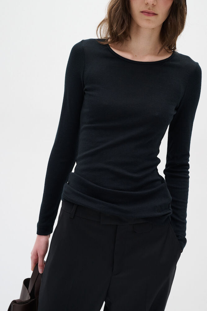 IN WEAR FANG LONG SLEEVE TSHIRT | BLACK
