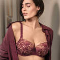 Load image into Gallery viewer, EMPREINTE AGATHE LOW NECK | AMARANTE

