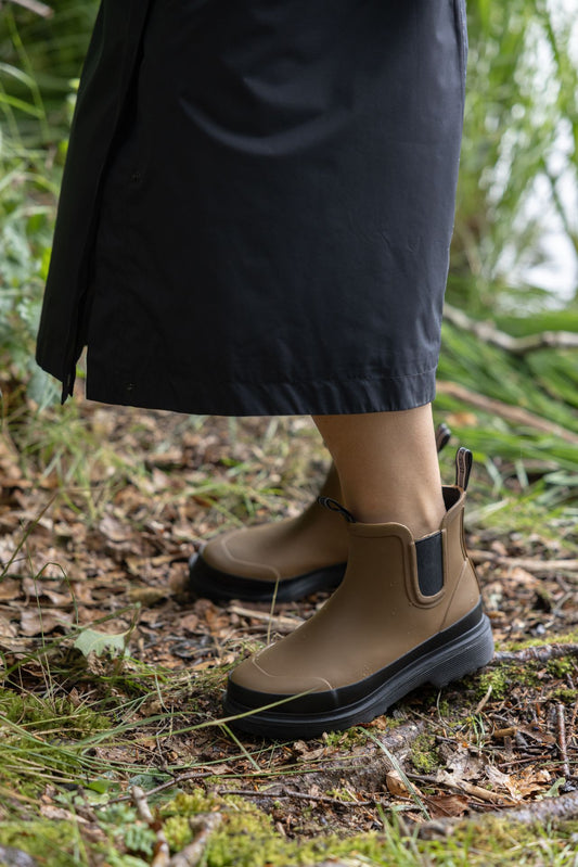 ILSE JACOBSEN SHORT CHELSEA RUBBER BOOT | OTTER