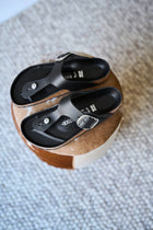 BIRKENSTOCK GIZEH BIG BUCKLE LEATHER | BLACK