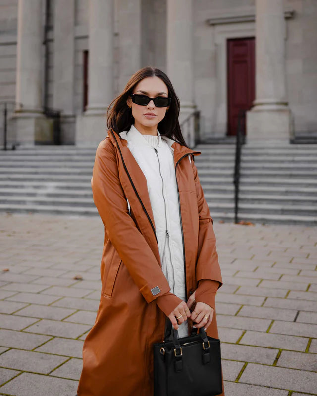 THE PETITE | CARAMEL