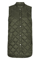 ILSE JACOBSEN PEARL SHORT QUILTED VEST | DEEP OLIVE