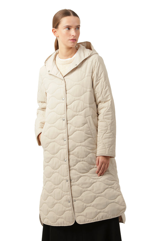 ILSE JACOBSEN LONG QUILTED HOODED COAT | LIGHT SAND