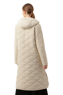 ILSE JACOBSEN LONG QUILTED HOODED COAT | LIGHT SAND