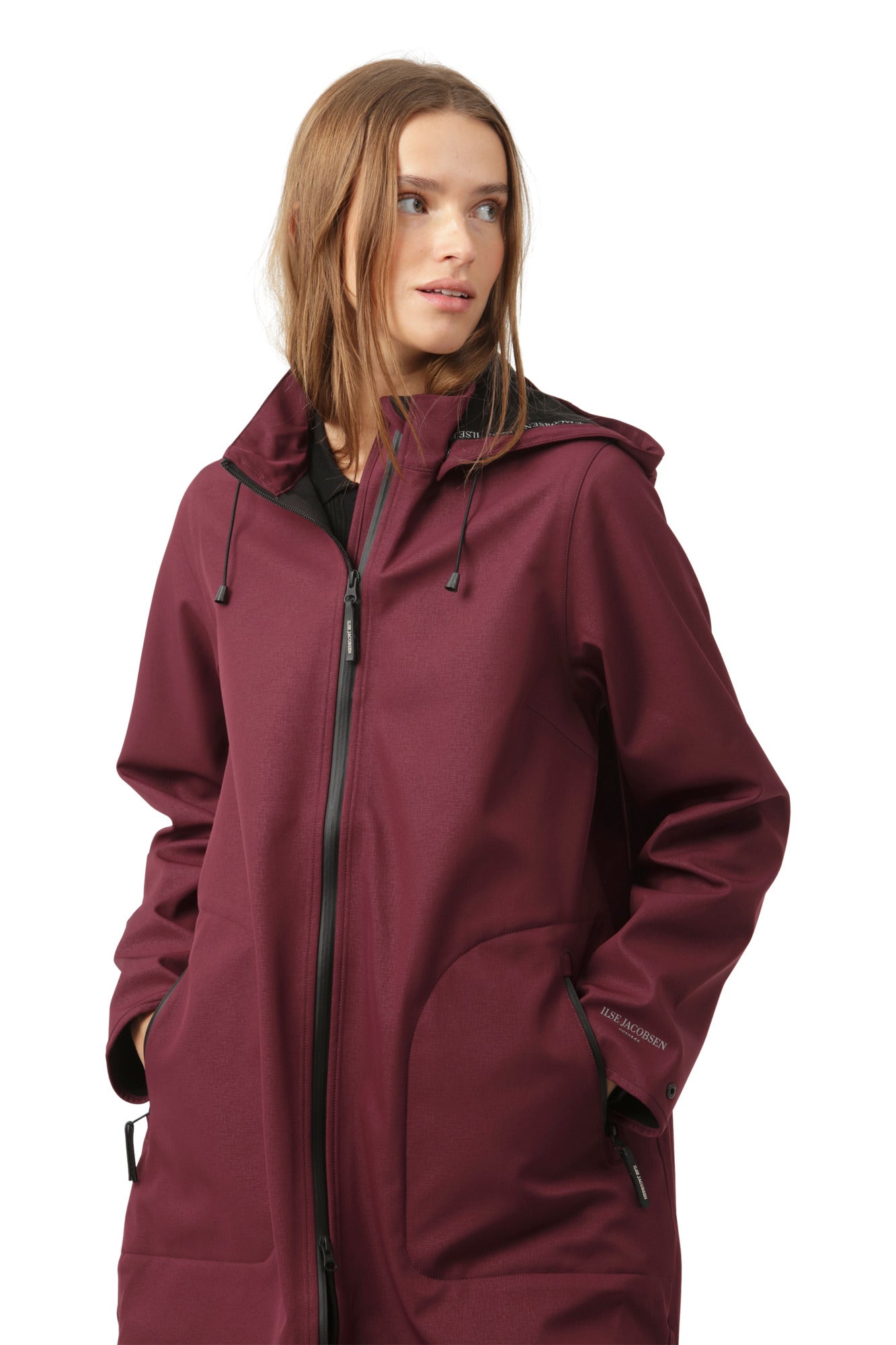 ILSE JACOBSEN LONG RAINCOAT | MAROON BANNER