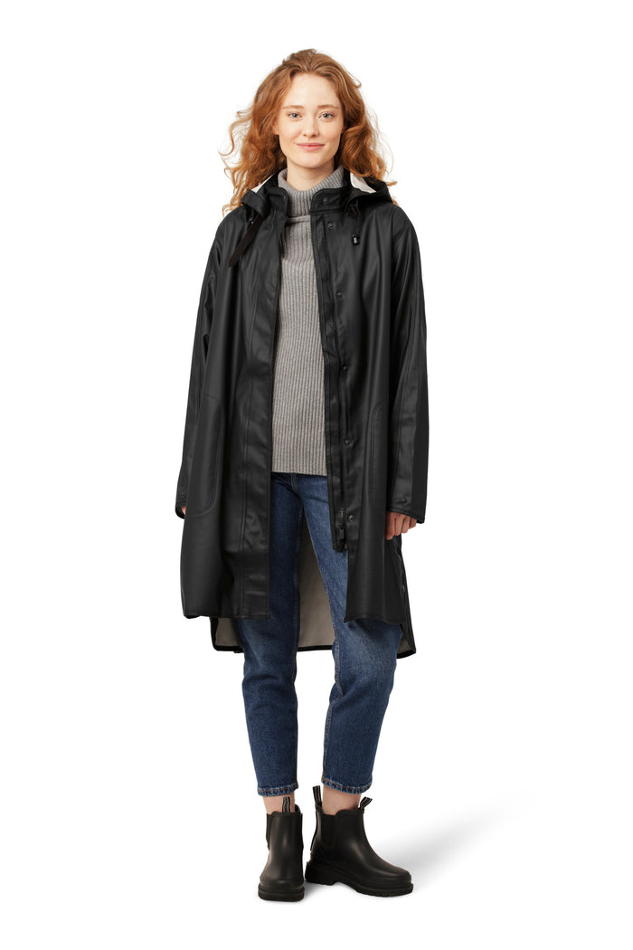 ILSE JACOBSEN LIGHT RAINCOAT | BLACK