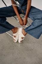 BIRKENSTOCK ARIZONA CHUNKY LEATHER | EGGSHELL