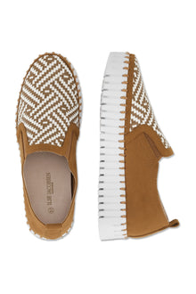 ILSE JACOBSEN PLATFORM TULIP SHOE | CASHEW/WHITE