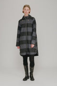 Load and play video in Gallery viewer, ILSE JACOBSEN LONG RAINCOAT | OMBRE-BLUE
