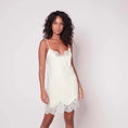 Load image into Gallery viewer, SIMONE PERELE ECLIPSE SHORT NIGHTDRESS
