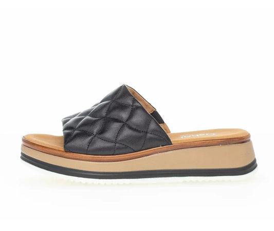 GABOR SLIP ON QUILTED LEATHER SLIDE | BLACK