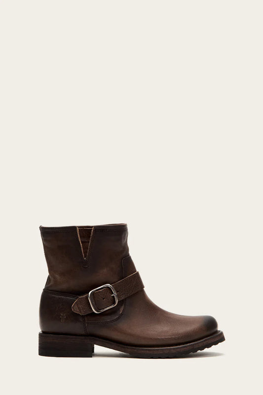 FRYE VERONICA BOOTIE | STONE