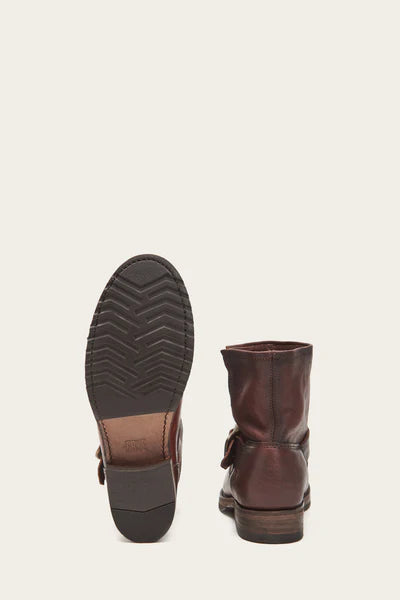 FRYE VERONICA BOOTIE | STONE