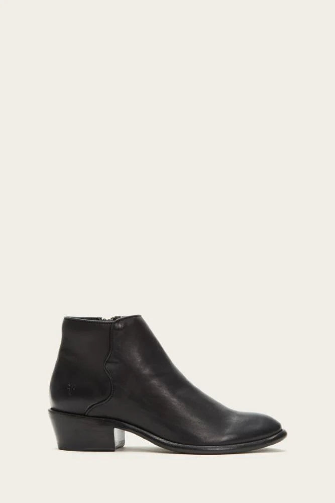FRYE CARSON PIPING BOOTIE