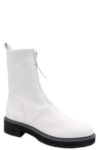 CAVERLEY CASTER BOOT