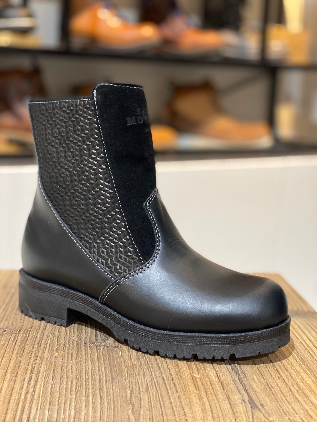 SAUTE MOUTON MID BOOT CASSIE | BLACK