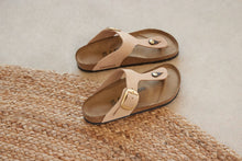 BIRKENSTOCK GIZEH BIG BUCKLE NUBUCK | SANDCASTLE