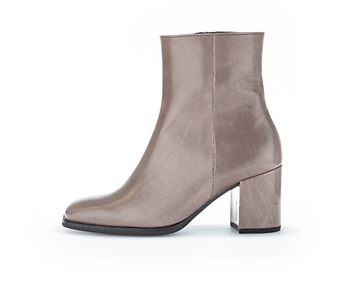 GABOR HIGH GLOSS ANKLE BOOT | TAUPE