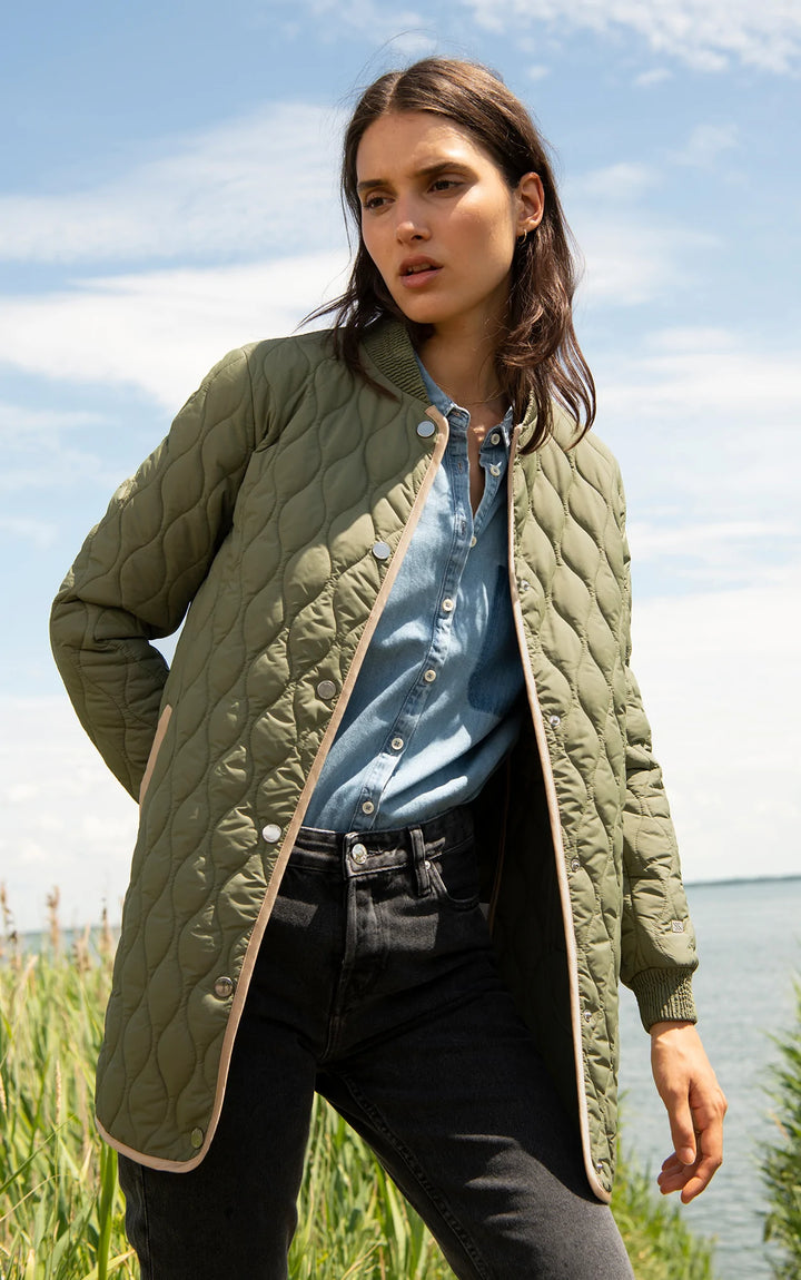 SOIA & KYO KENSIE MIXED MEDIA QUIT COAT