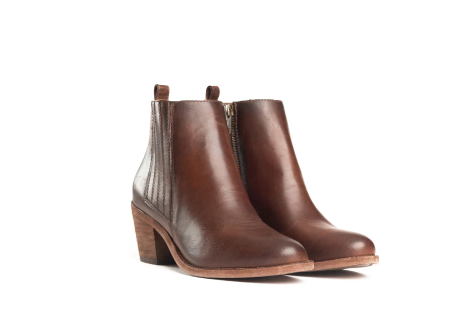 FRYE ALTON CHELSEA BOOT | COGNAC